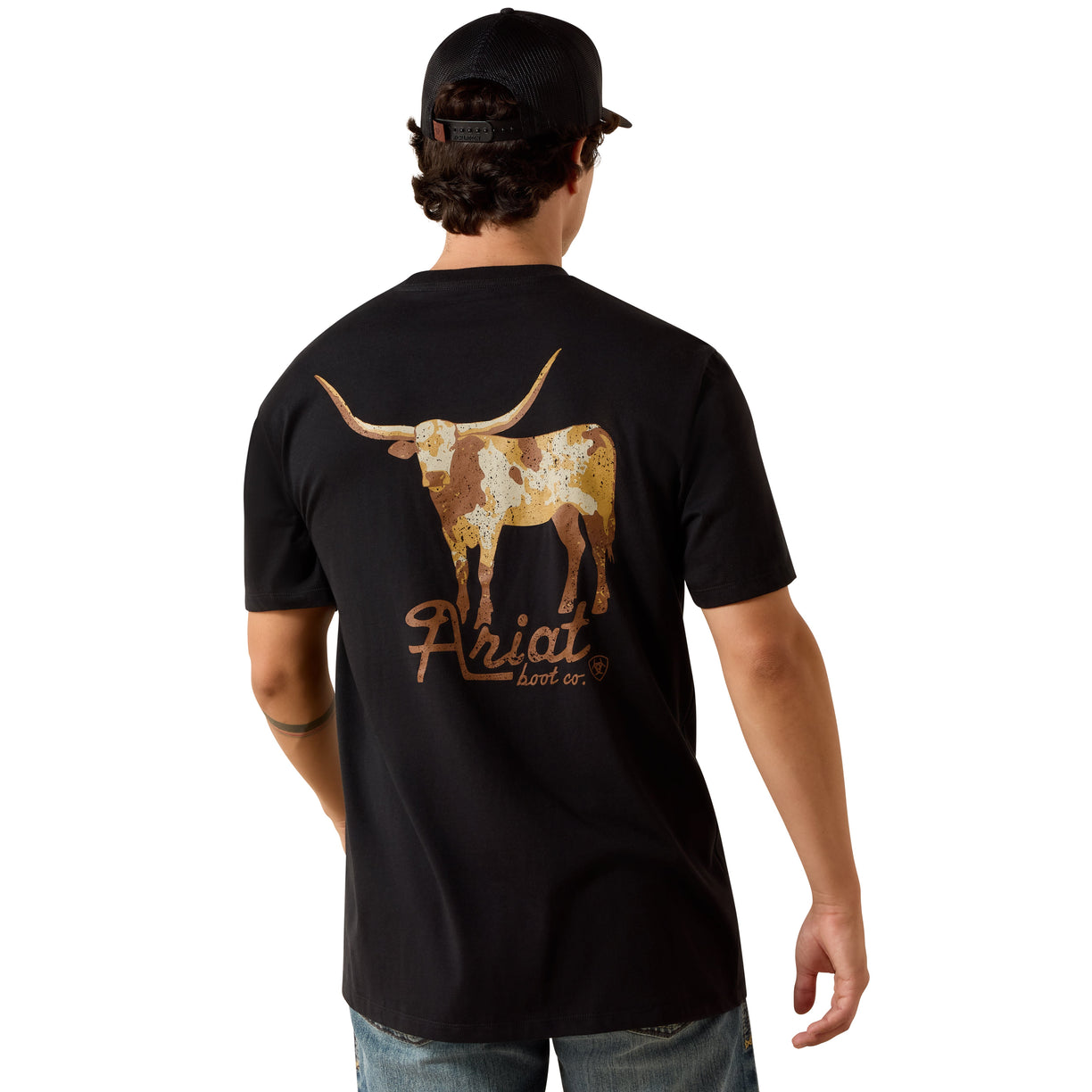 Man wearing a black t-shirt with a longhorn design on the back