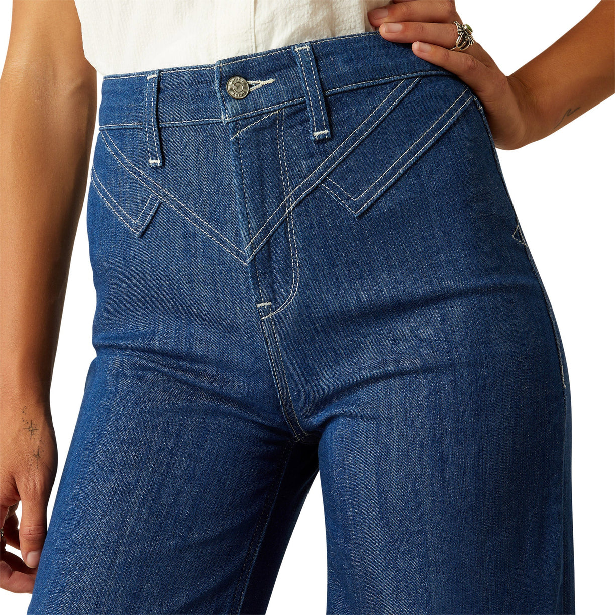 Ariat Women's Ultra High Rise Westie Yoke Wide Jeans in dark blue denim - Detail